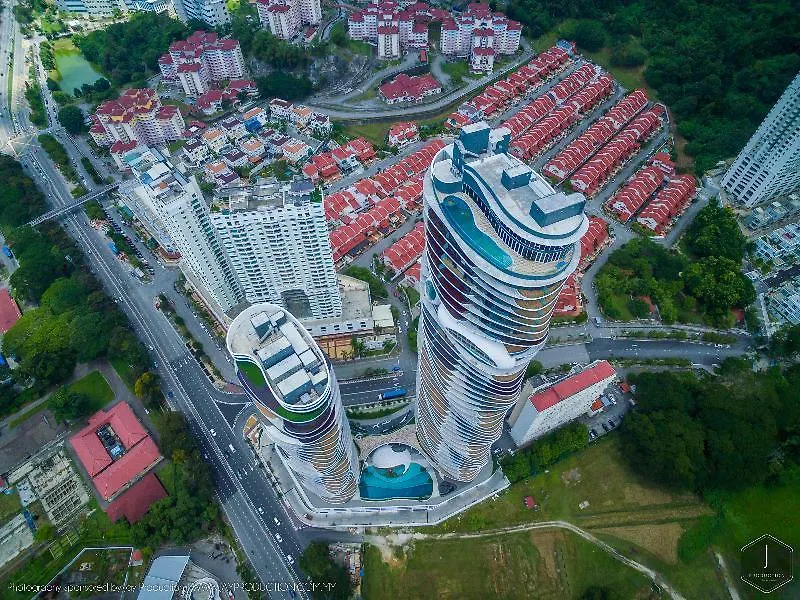 艺术s Fifi服务式套房酒店 Sungai Dua Bukit 3*,